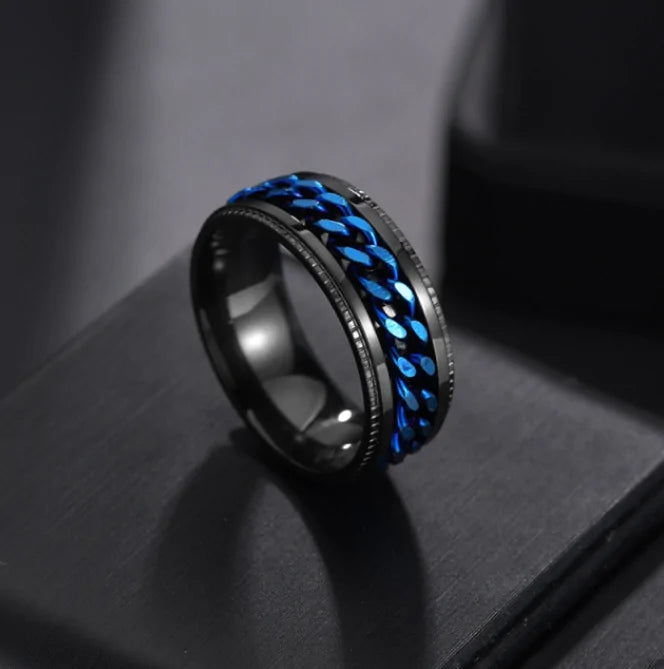 Anillo Giratorio Para Hombre con Detalle Cromado - High Trend Coture