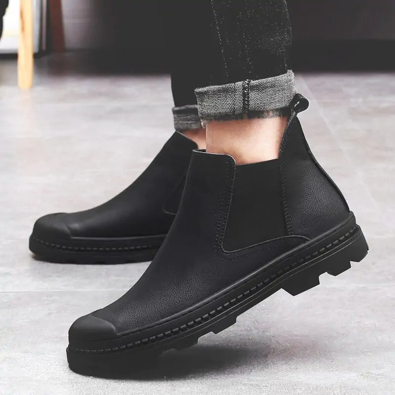 Botines Chelsea de Hombre en Piel Negra - High Trend Coture